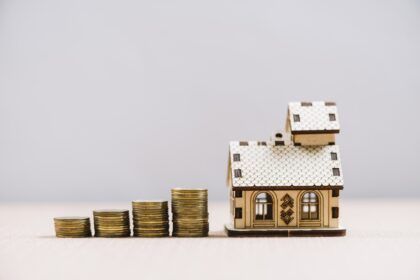 Home Equity Loan vs HELOC: The Key Differences & FAQs