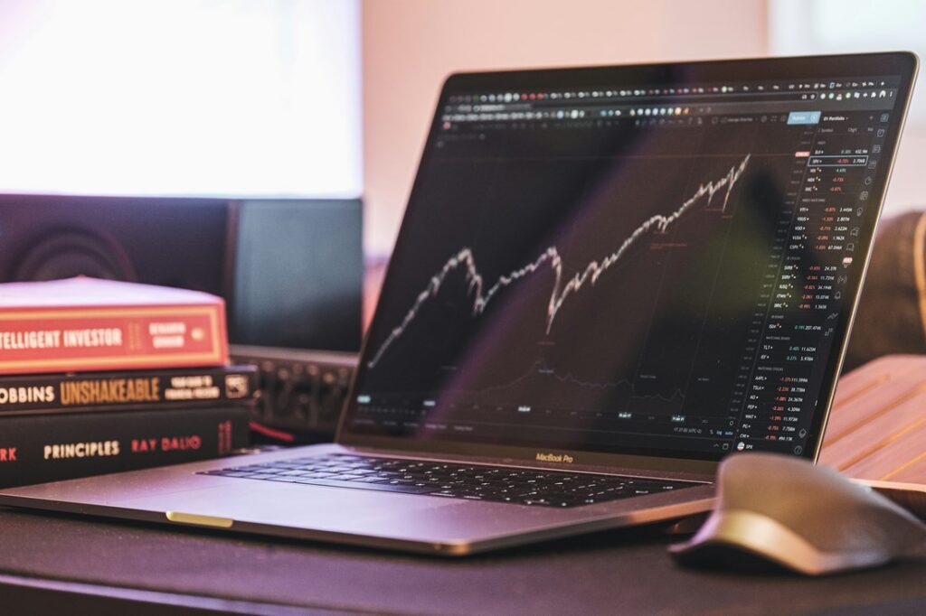 Mutual Funds vs. Stocks: Key Differences 