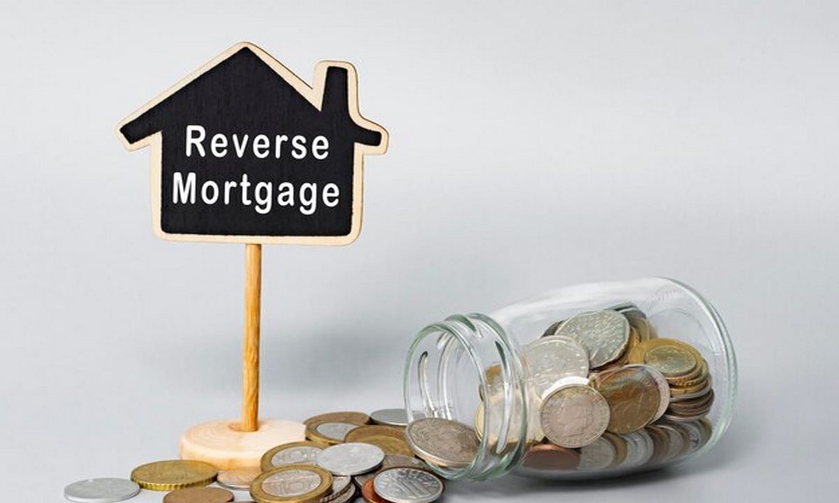 How much money do you get from a reverse mortgage?